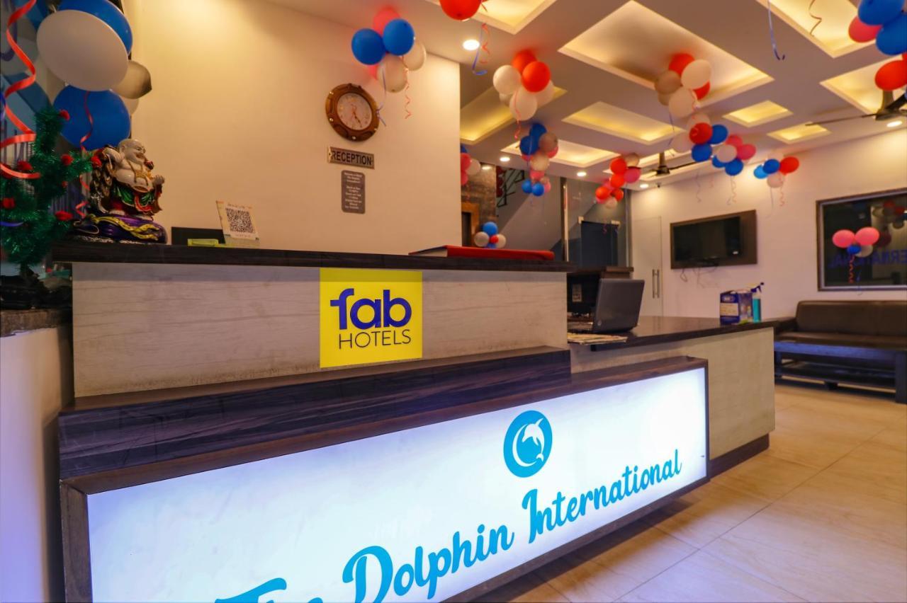 Hotel Fabexpress Dolphin International Near Delhi Airport à New Delhi Extérieur photo