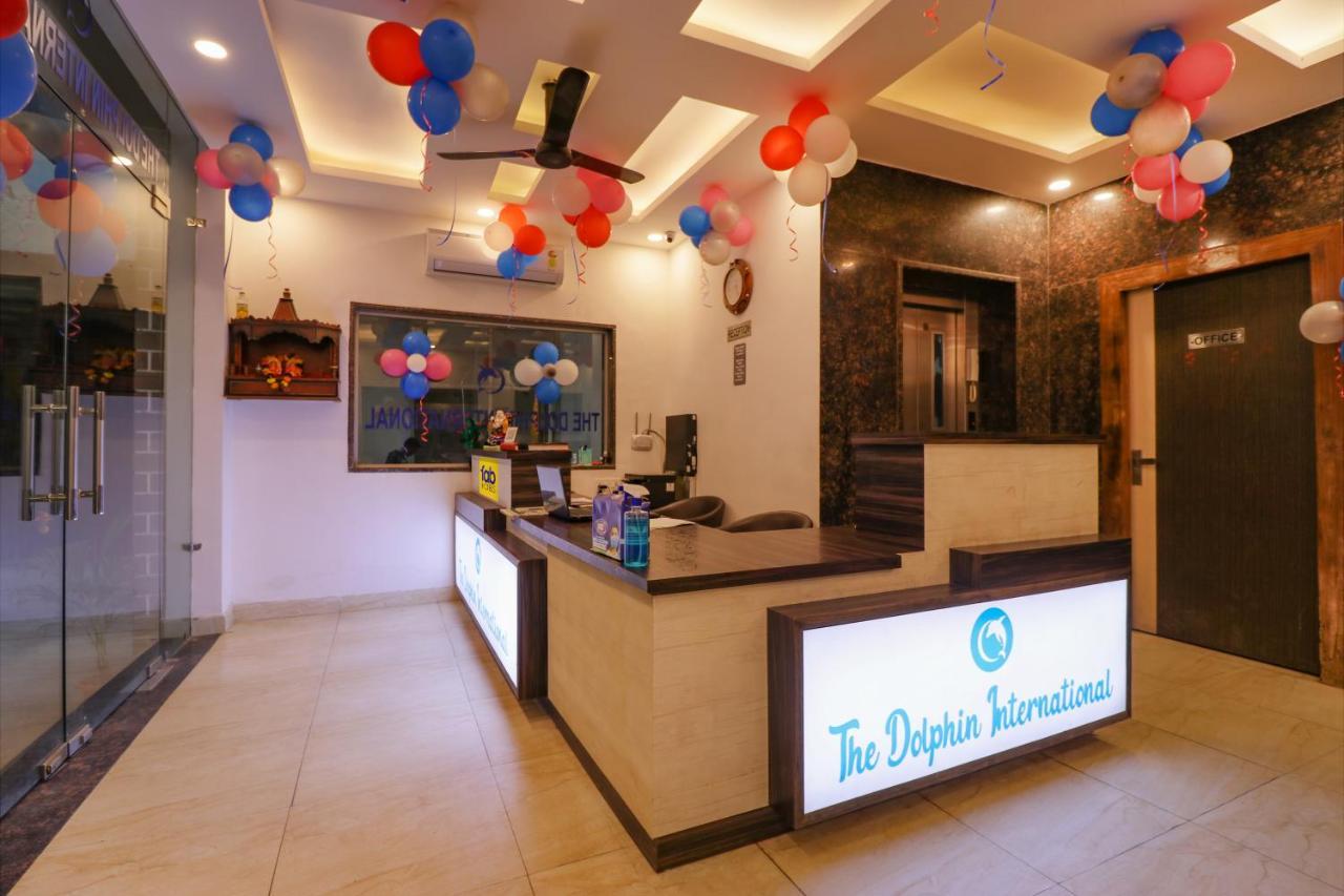 Hotel Fabexpress Dolphin International Near Delhi Airport à New Delhi Extérieur photo